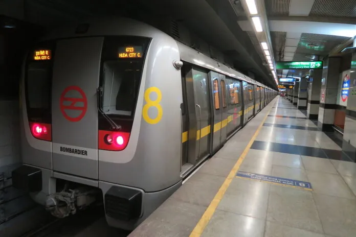 दिल्ली मेट्रो का सफर हुआ महंगा: आज से लागू हुई नई किराया दरें,