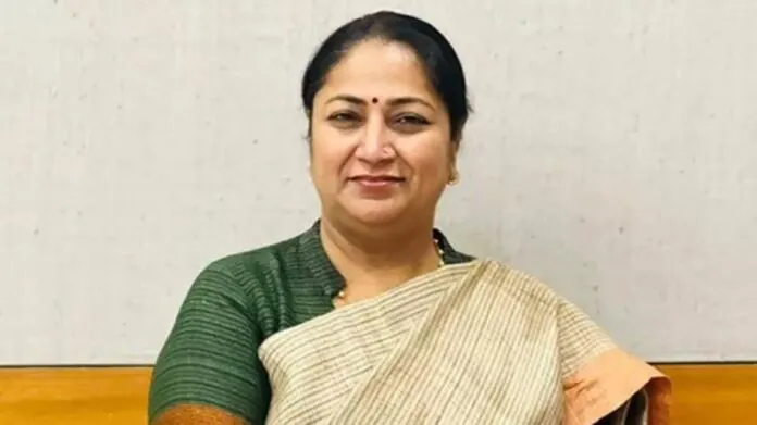 दिल्ली राजनीति आज: CM रेखा गुप्ता पर हमले के बाद सुरक्षा में बड़ा बदलाव, विधानसभा समीकरण स्थिर; MCD ने स्वच्छता और अवसंरचना मोर्चे पर रफ्तार पकड़ी