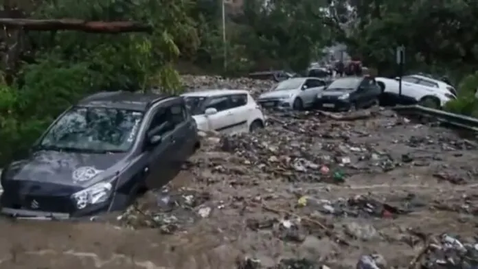 himachal pradesh weather clouds burst